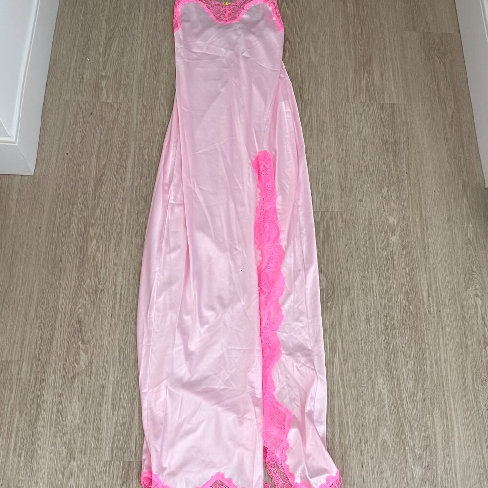 SKIMS Woven Lace Shine Dress - Picture 4 of 5